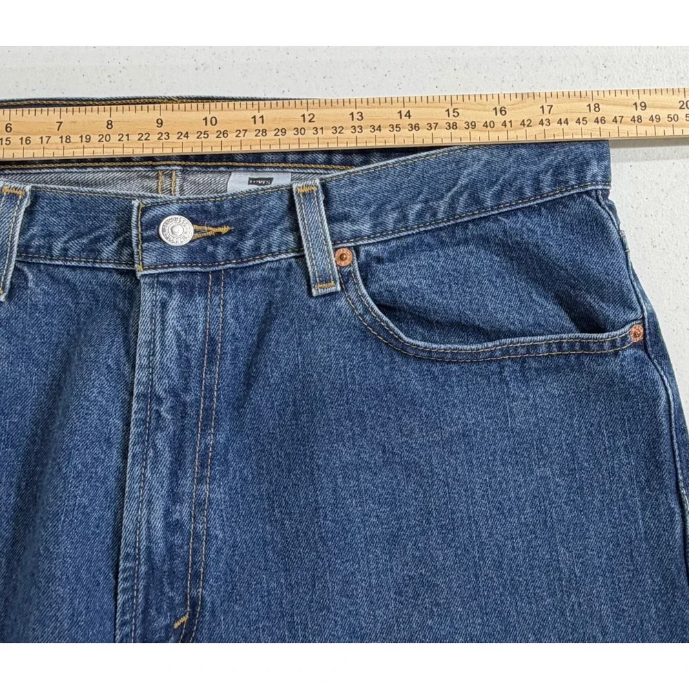 Levis 550 Relaxed Jeans 38x32 (36x31) Medium Wash Tapered Rigid Vintage 2004 Y2K
